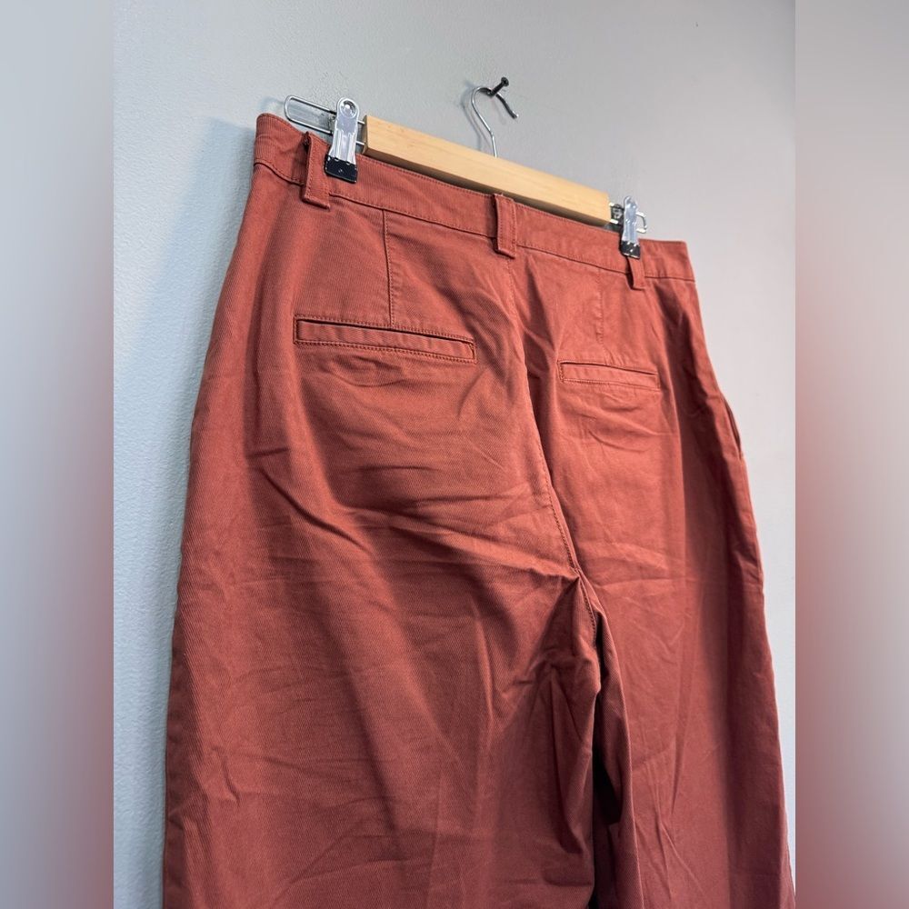 Brown GAP Straight Up Khakis Size 8 Like New - Picture 4 of 6